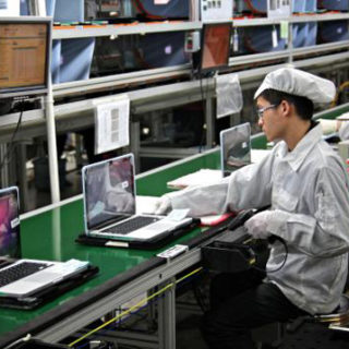 Chinese Apple supplier faces criticism after employee suicides